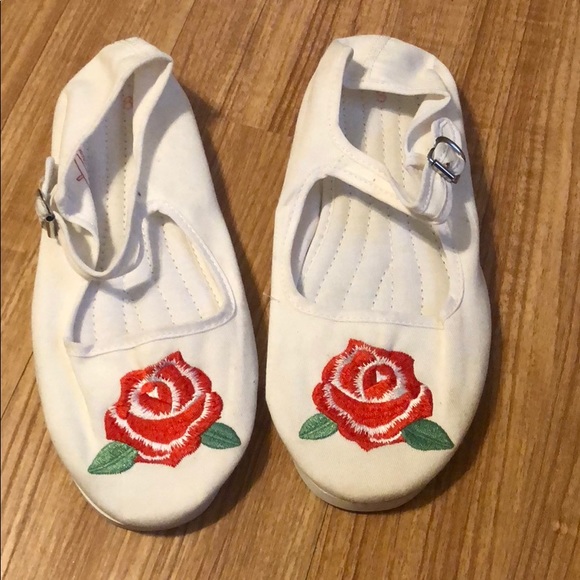 Urban Outfitters Shoes - Embroidered Rose Mary Jane Flats